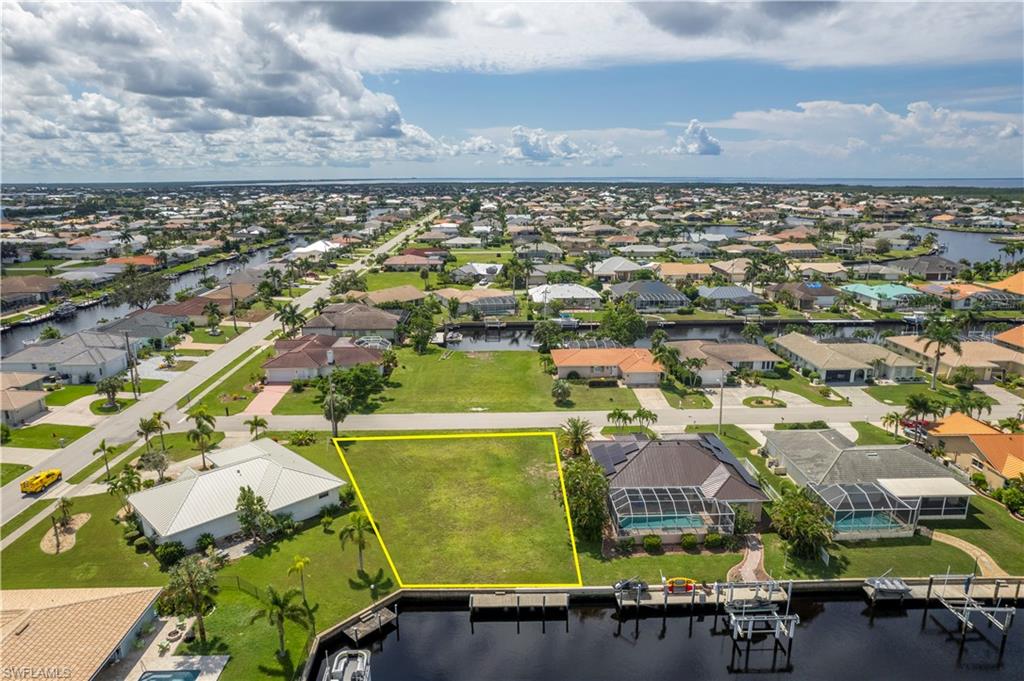 PUNTA GORDA ISLES - Land