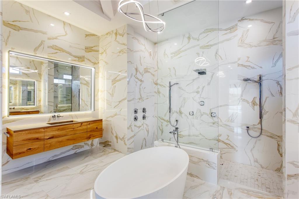 MOORINGS - Residential