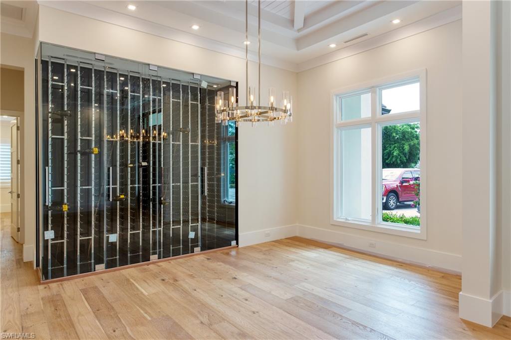 MOORINGS - Residential