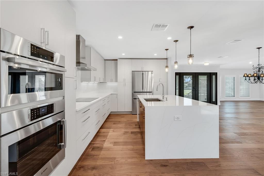 MARCO BEACH - Residential