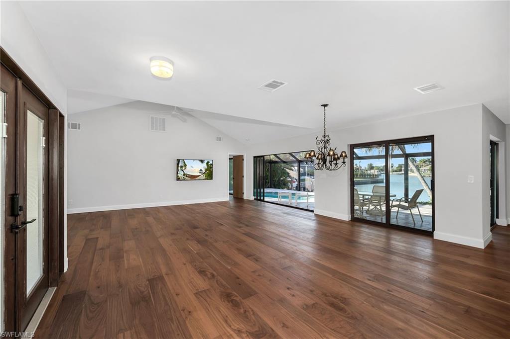 MARCO BEACH - Residential