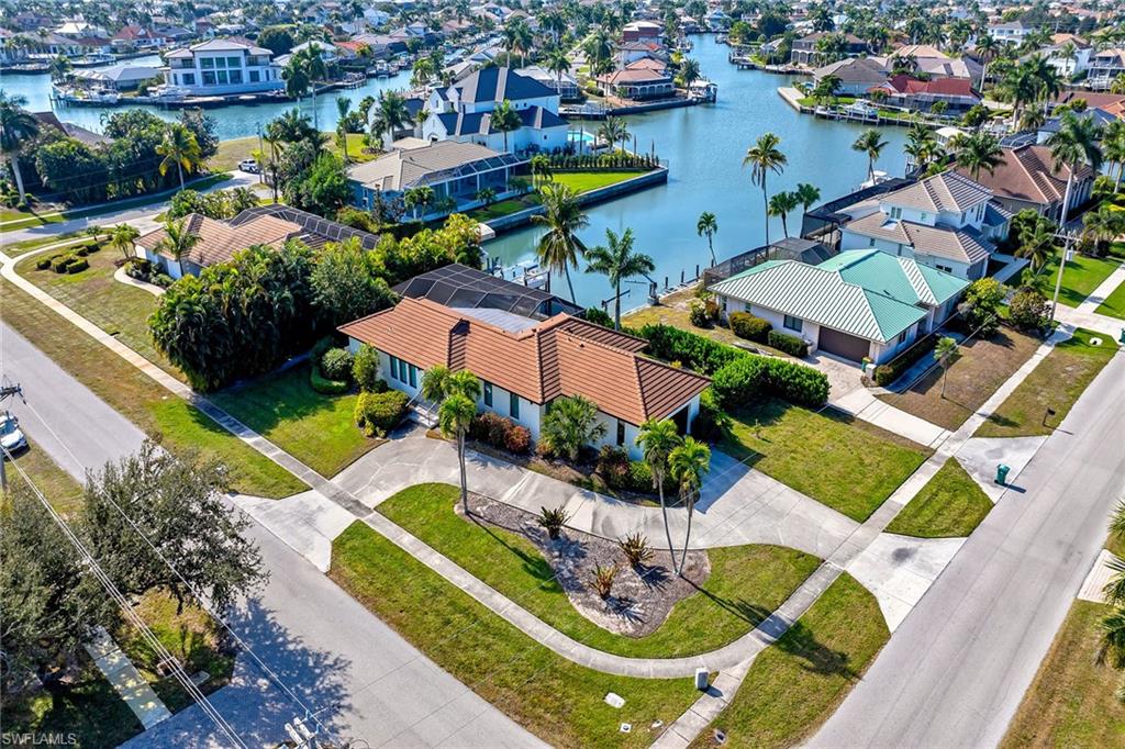 MARCO BEACH - Residential