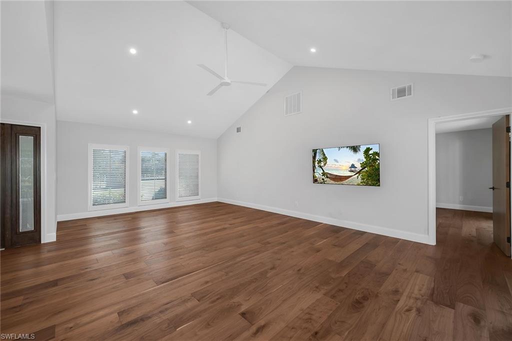 MARCO BEACH - Residential