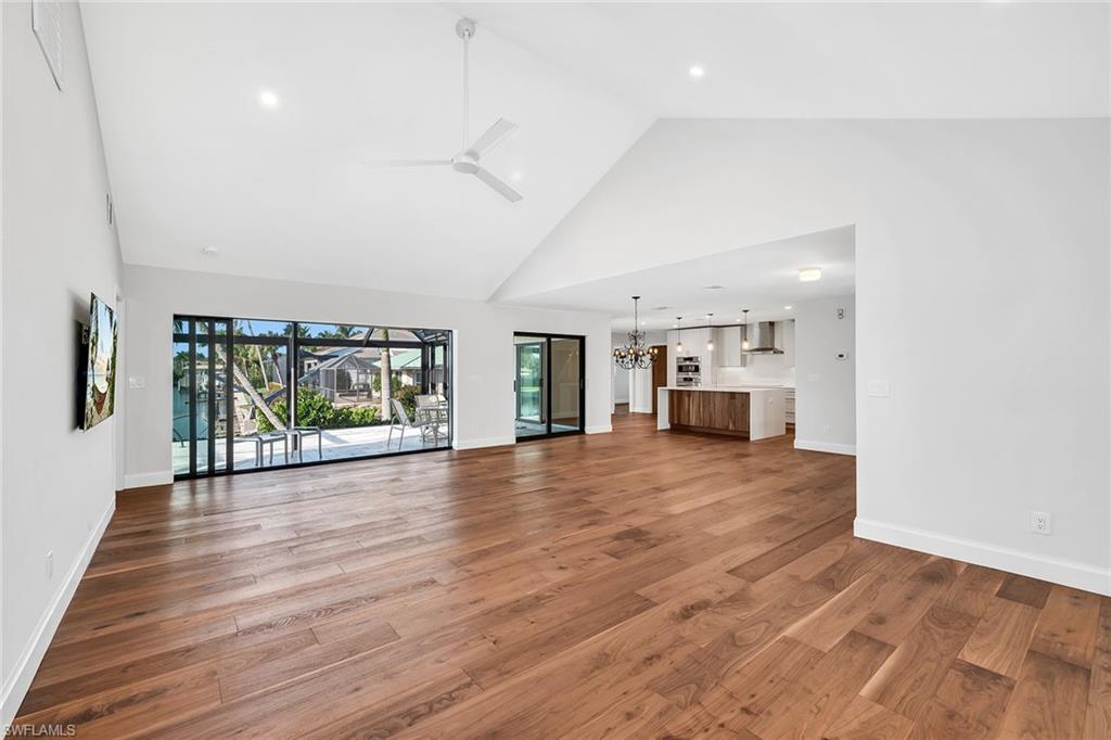 MARCO BEACH - Residential