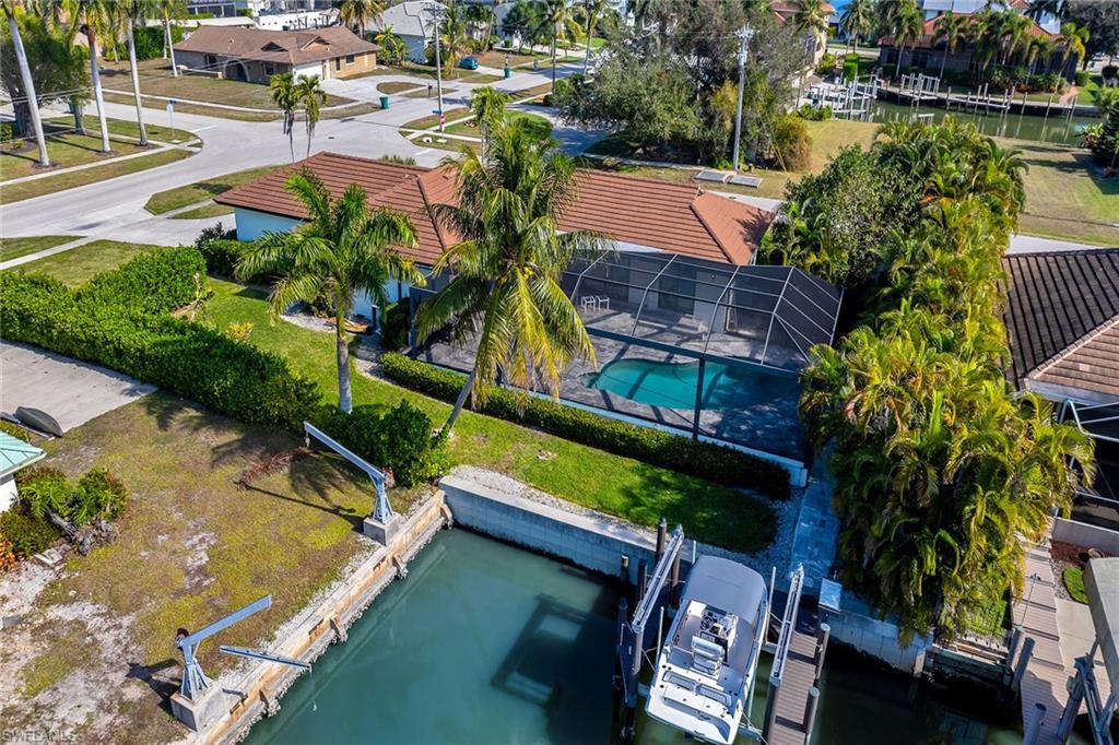 MARCO BEACH - Residential