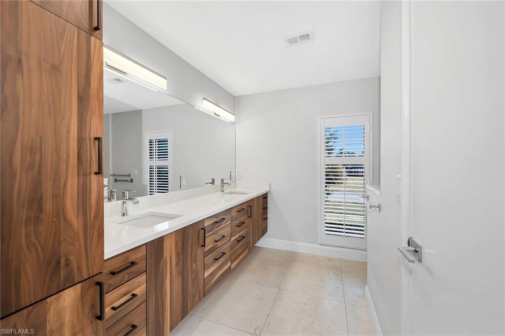 MARCO BEACH - Residential