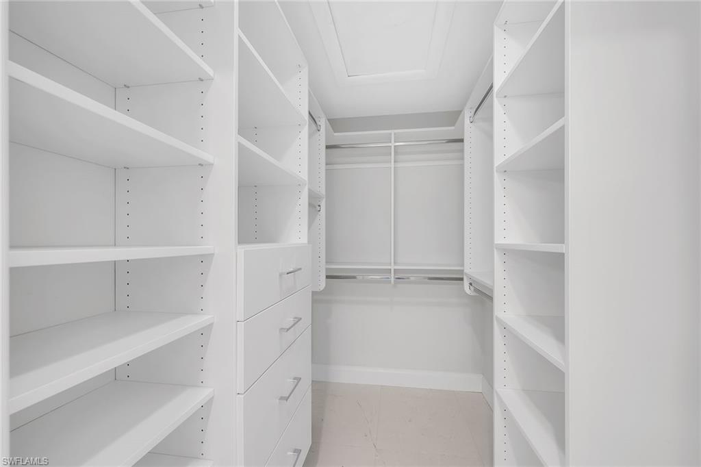 MARCO BEACH - Residential