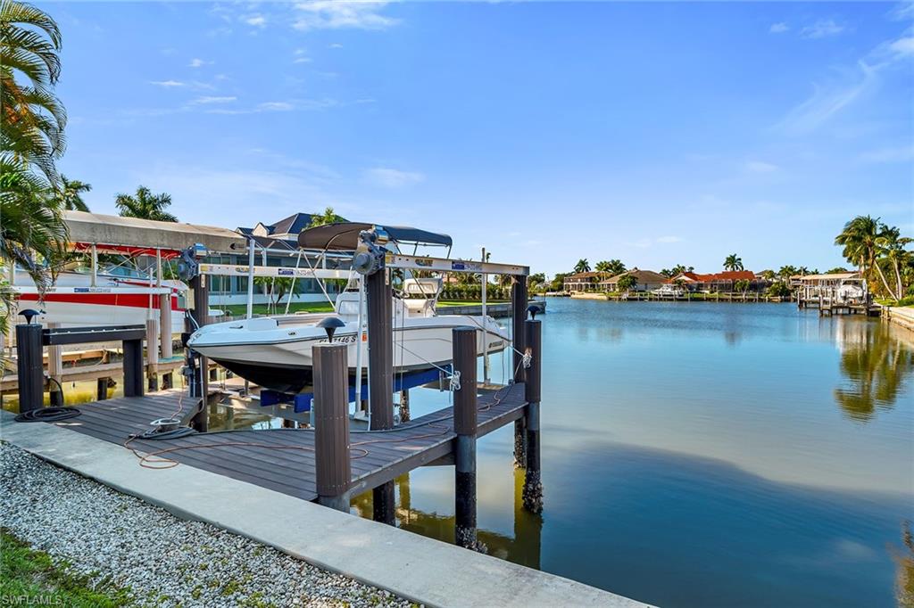 MARCO BEACH - Residential