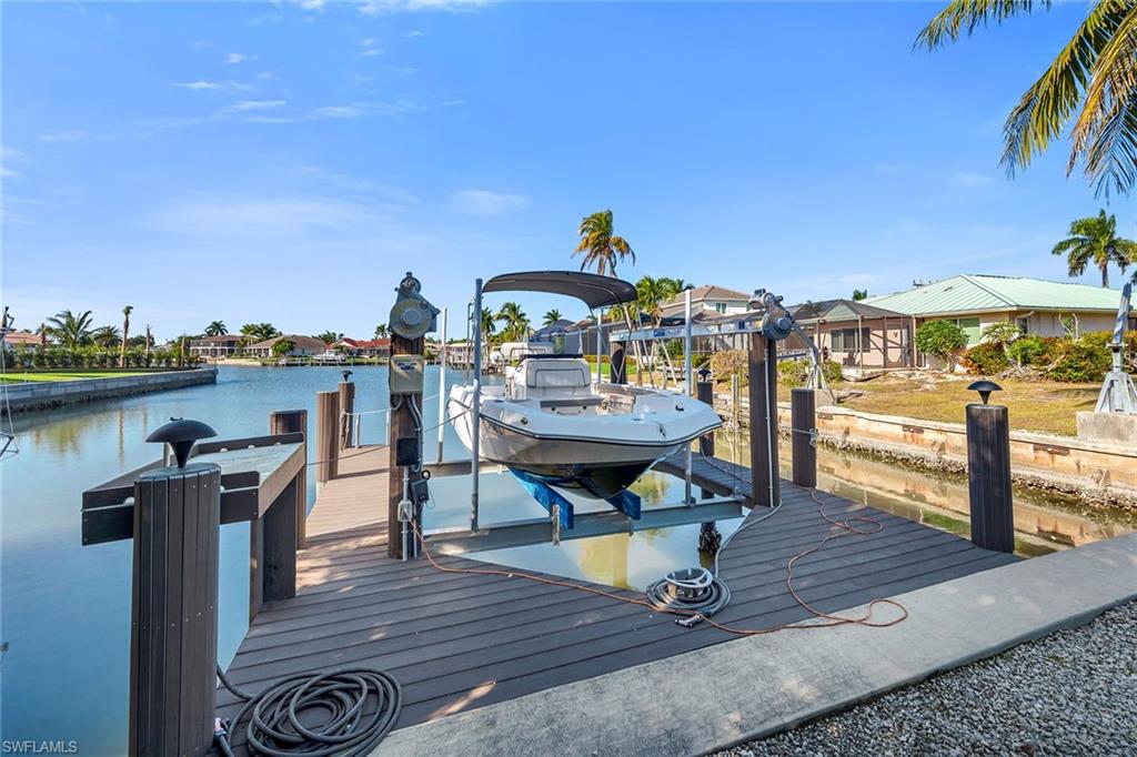 MARCO BEACH - Residential