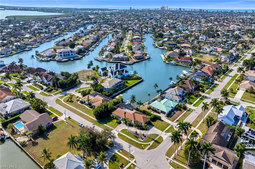 MARCO BEACH - Residential