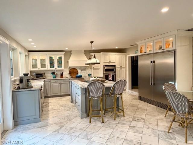 VALENCIA TERRACE - Residential