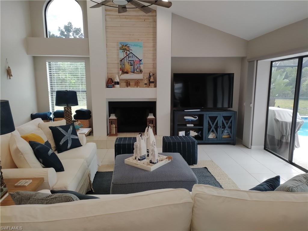 VANDERBILT LAKES - Residential