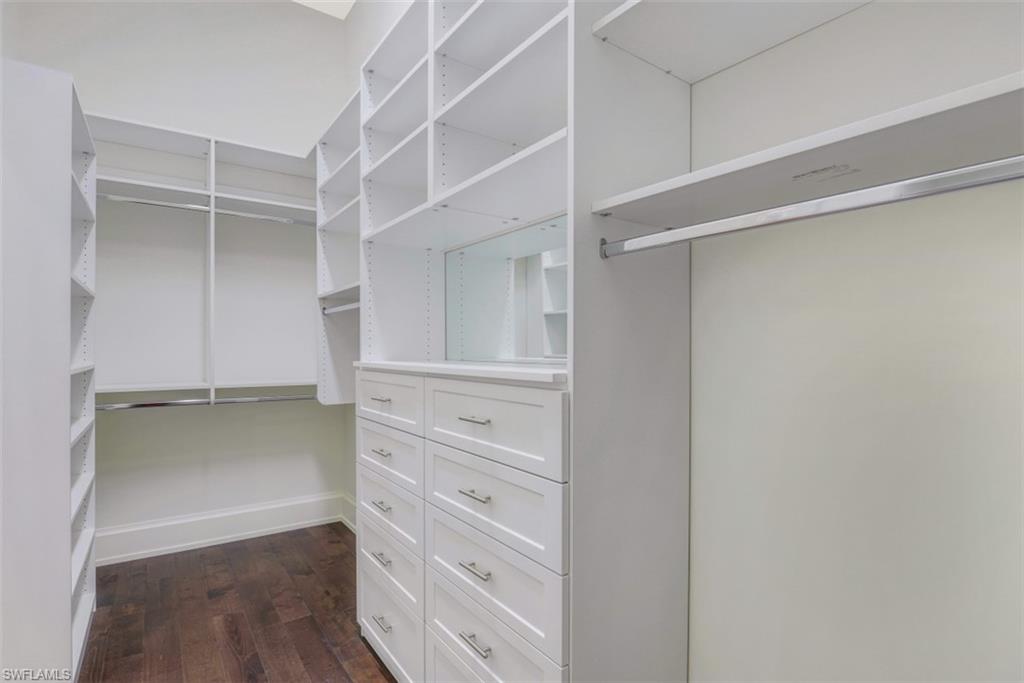 MOORINGS - Residential