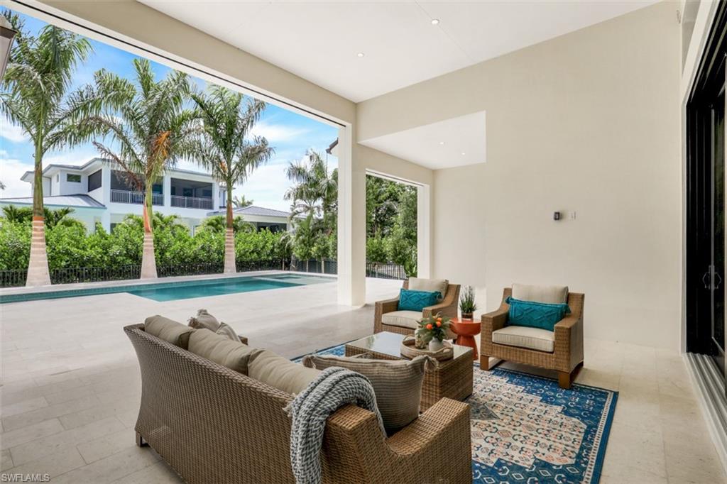 MOORINGS - Residential