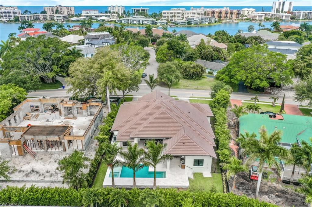 MOORINGS - Residential