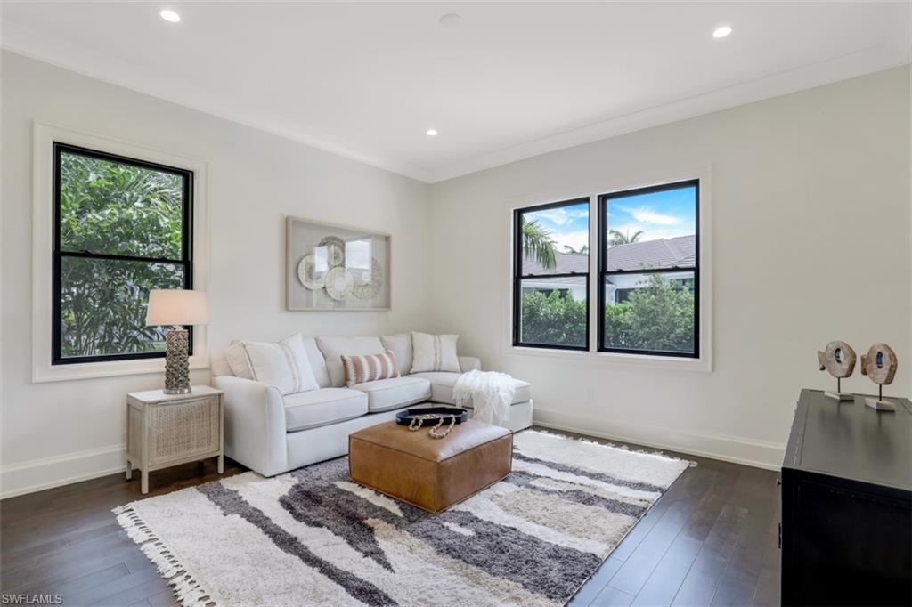 MOORINGS - Residential