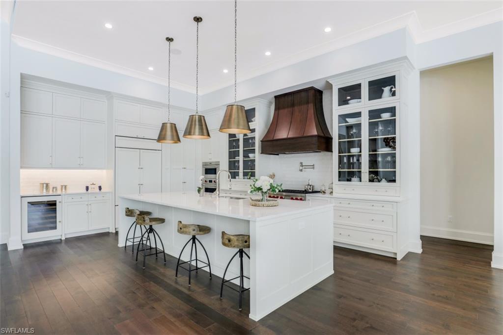 MOORINGS - Residential