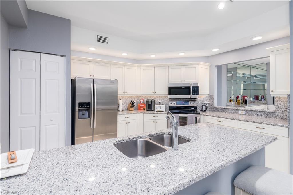 VALENCIA AT PELICAN BAY - Residential