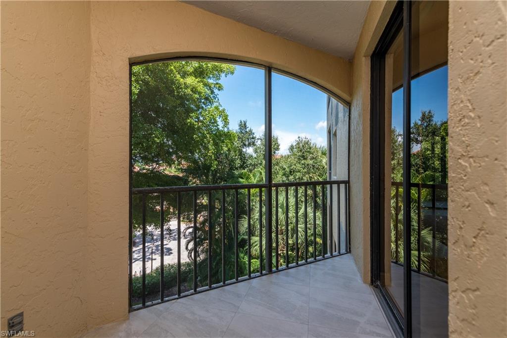 VALENCIA AT PELICAN BAY - Residential