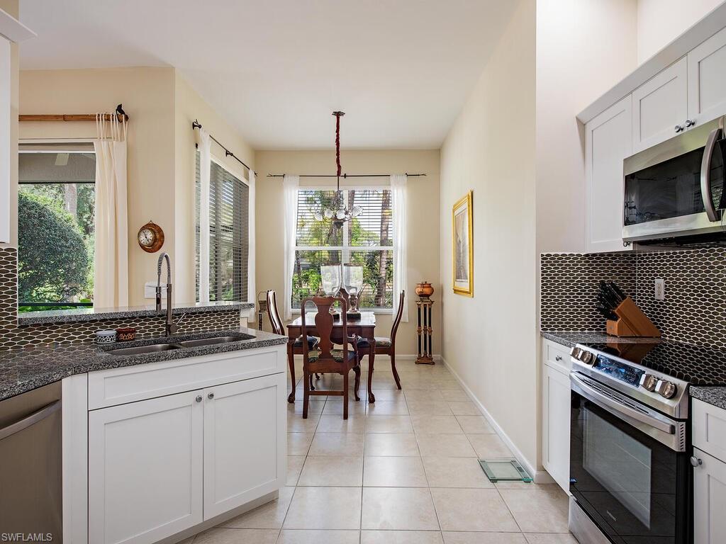 MAPLE BROOKE - Residential