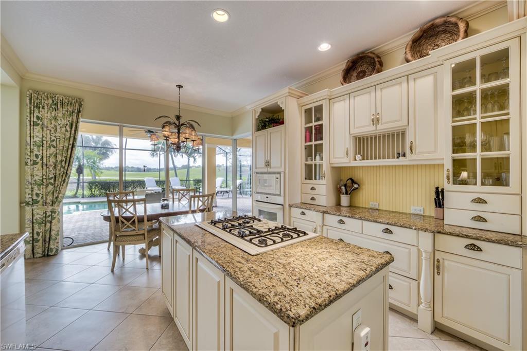 SHADETREE POINT - Residential