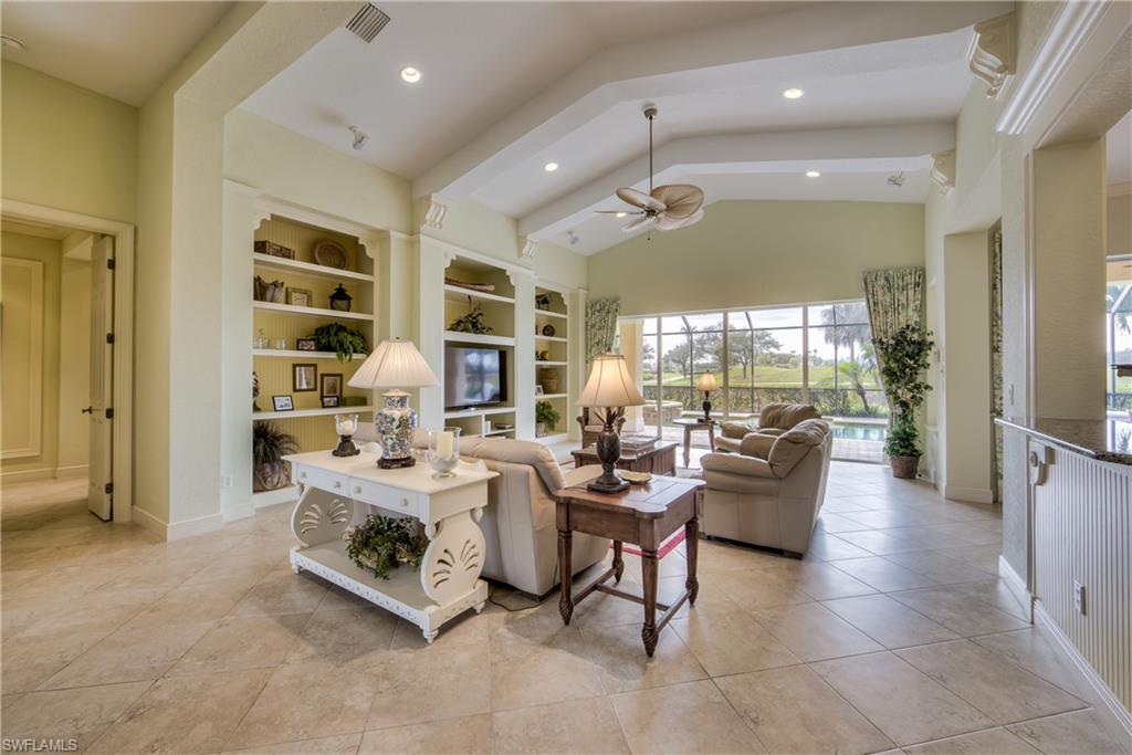 SHADETREE POINT - Residential