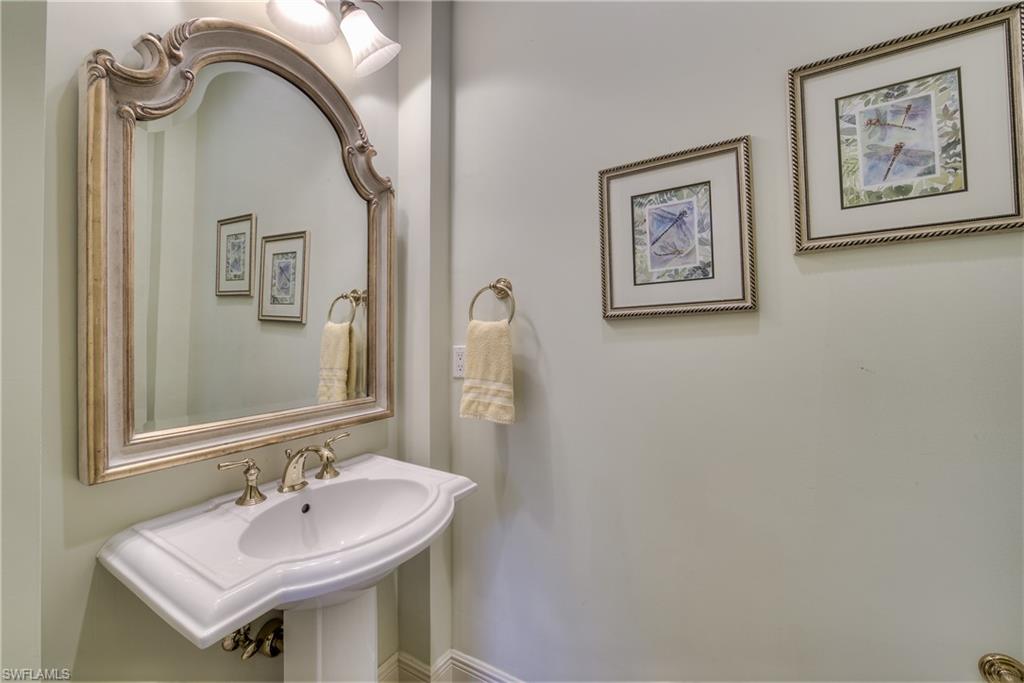 SHADETREE POINT - Residential