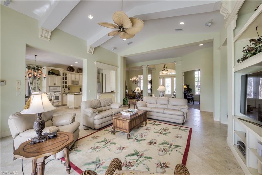 SHADETREE POINT - Residential