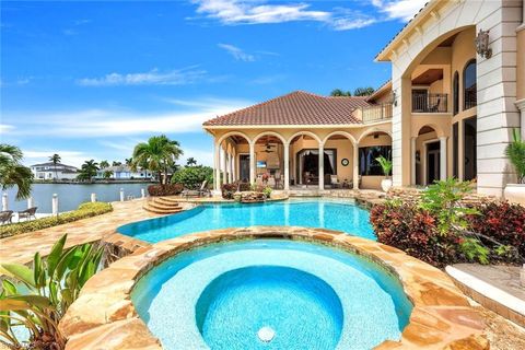 A home in MARCO ISLAND