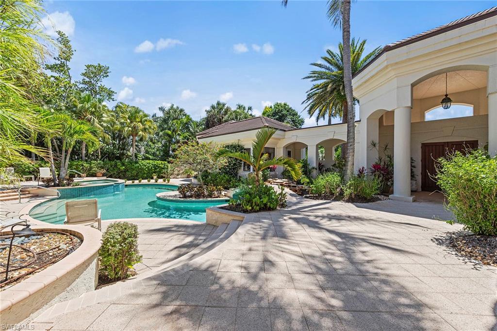 QUAIL WEST - Residential