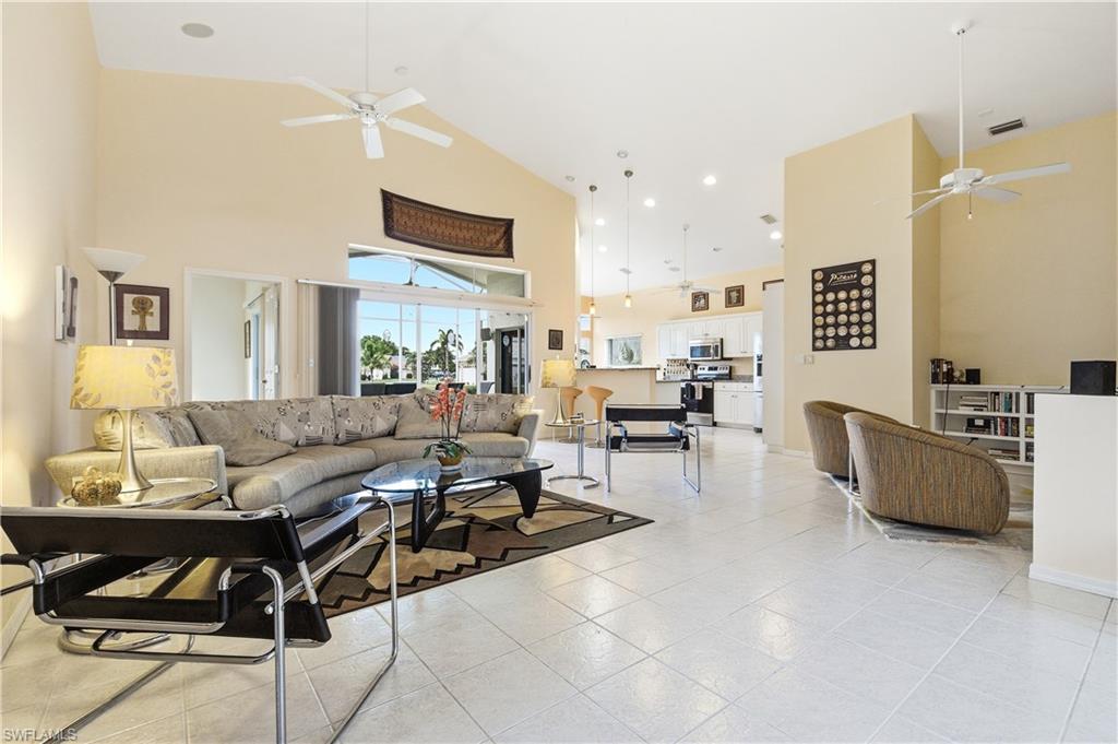 SABAL SPRINGS GOLF AND RACQUET CLUB - Residential