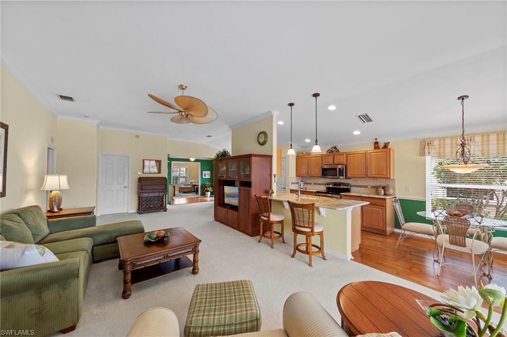 SABAL POINTE - Residential