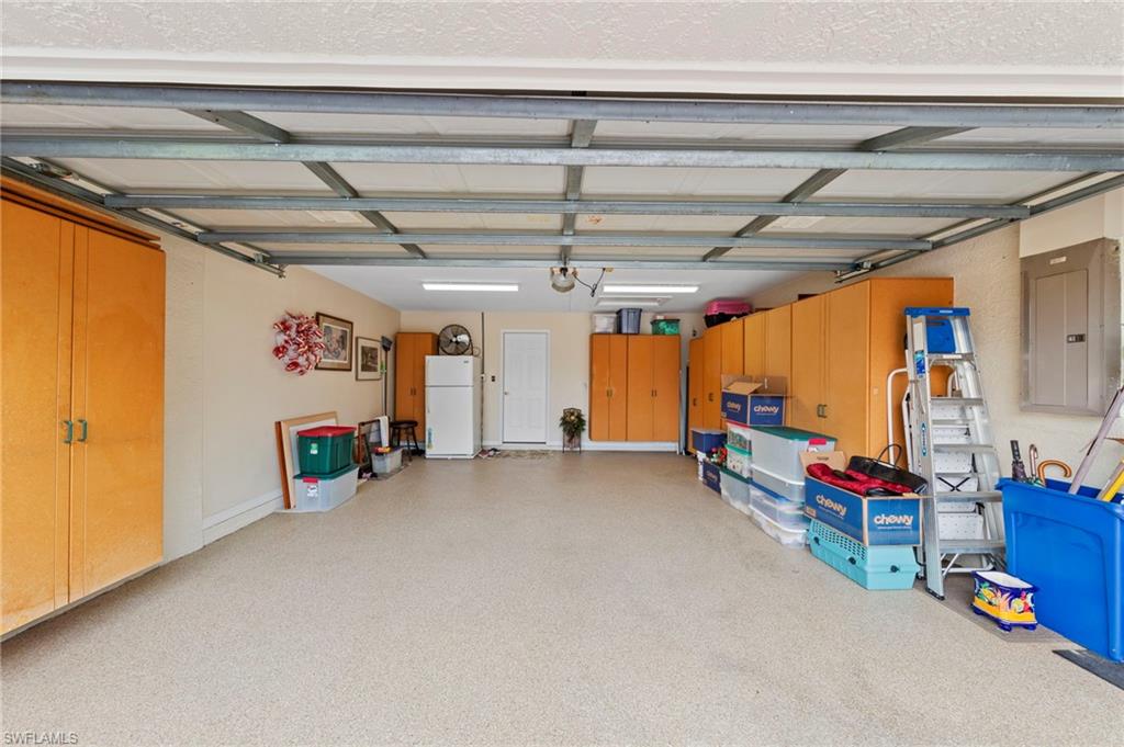 SABAL POINTE - Residential