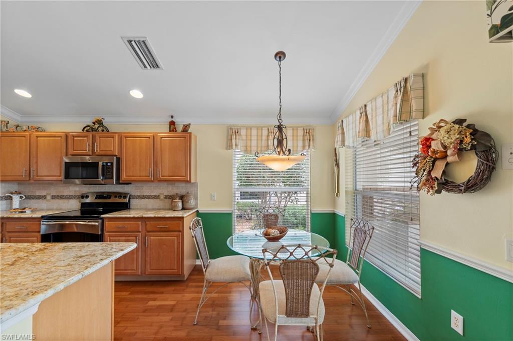 SABAL POINTE - Residential