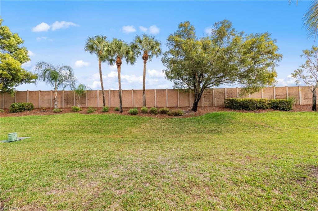 SABAL POINTE - Residential