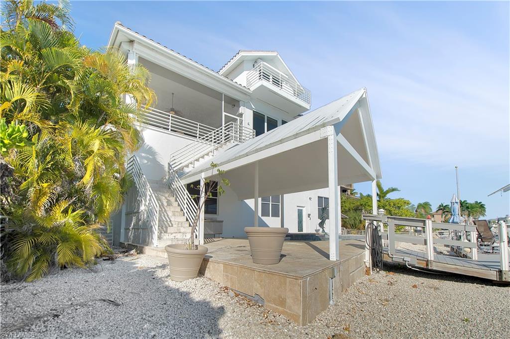 ISLES OF CAPRI - Residential