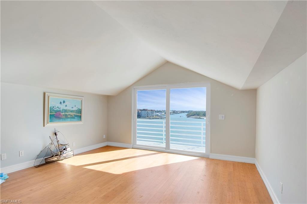 ISLES OF CAPRI - Residential