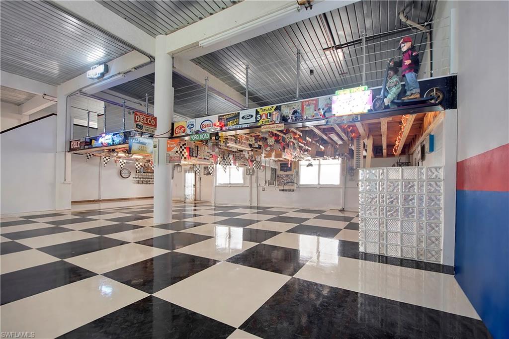 ISLES OF CAPRI - Residential