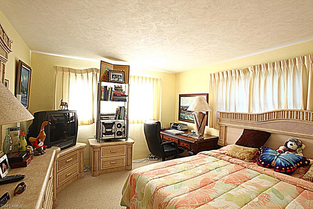 ROYAL HARBOR - Residential