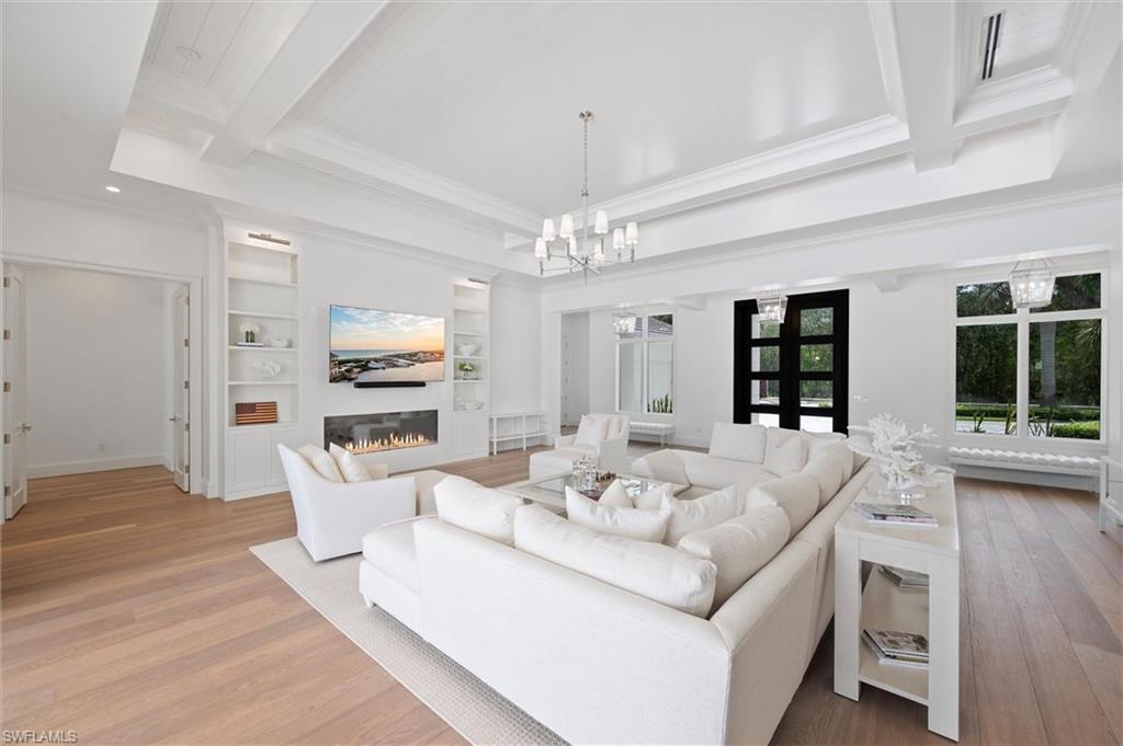 QUAIL WEST - Residential