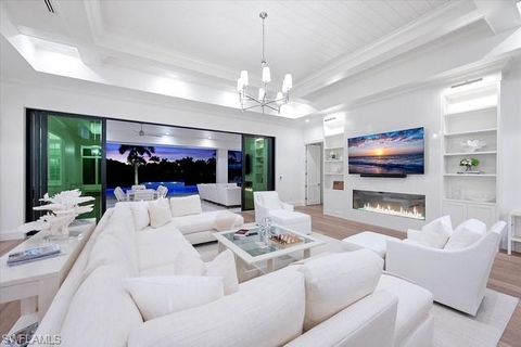 6285 Highcroft DR NAPLES FL 34119