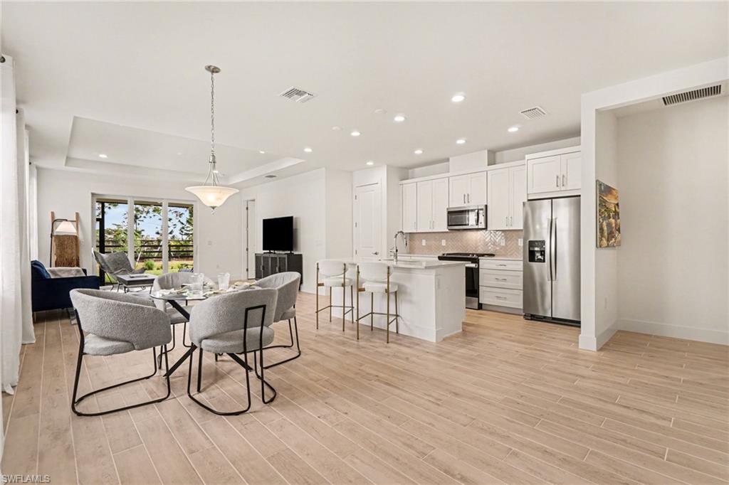 REGENCY - Residential