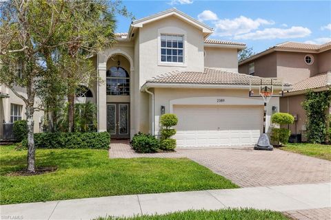 2389 Leafshine LN NAPLES FL 34119