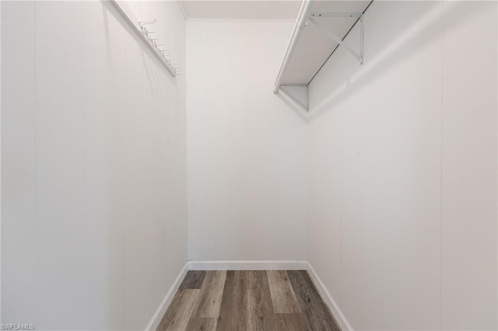 SIX LAKES COUNTRY CLUB - Residential