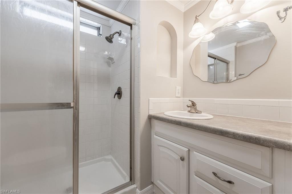 SIX LAKES COUNTRY CLUB - Residential