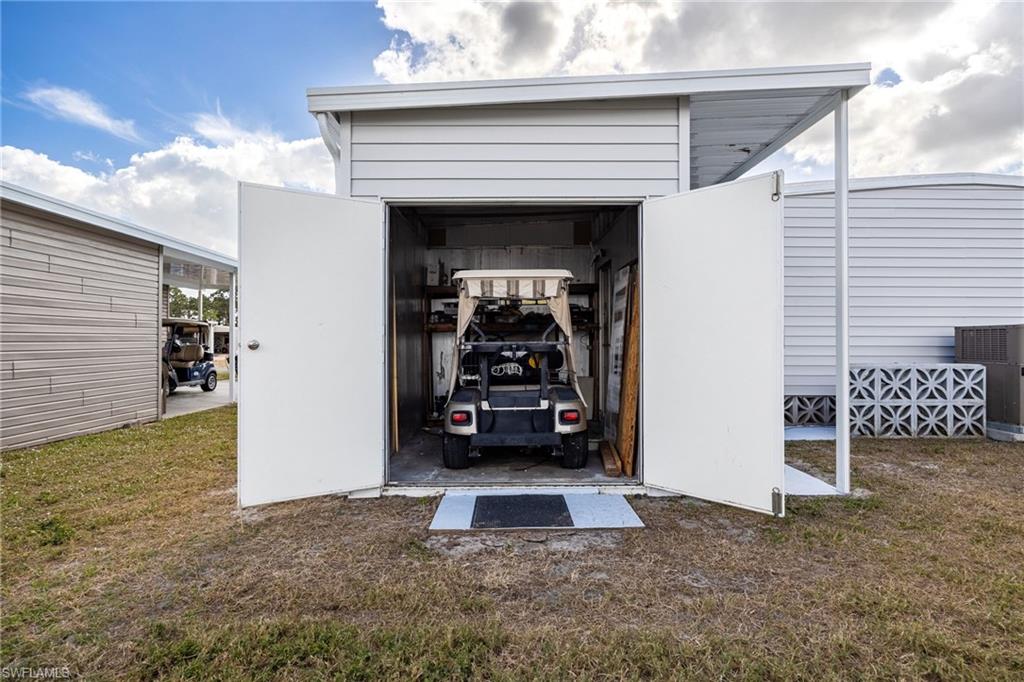 SIX LAKES COUNTRY CLUB - Residential