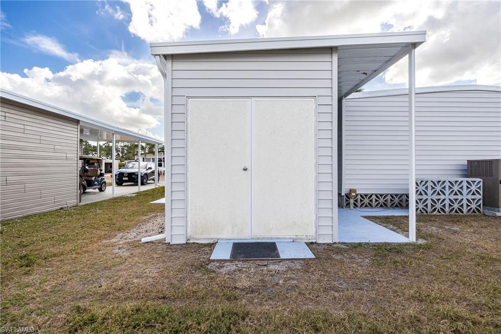 SIX LAKES COUNTRY CLUB - Residential