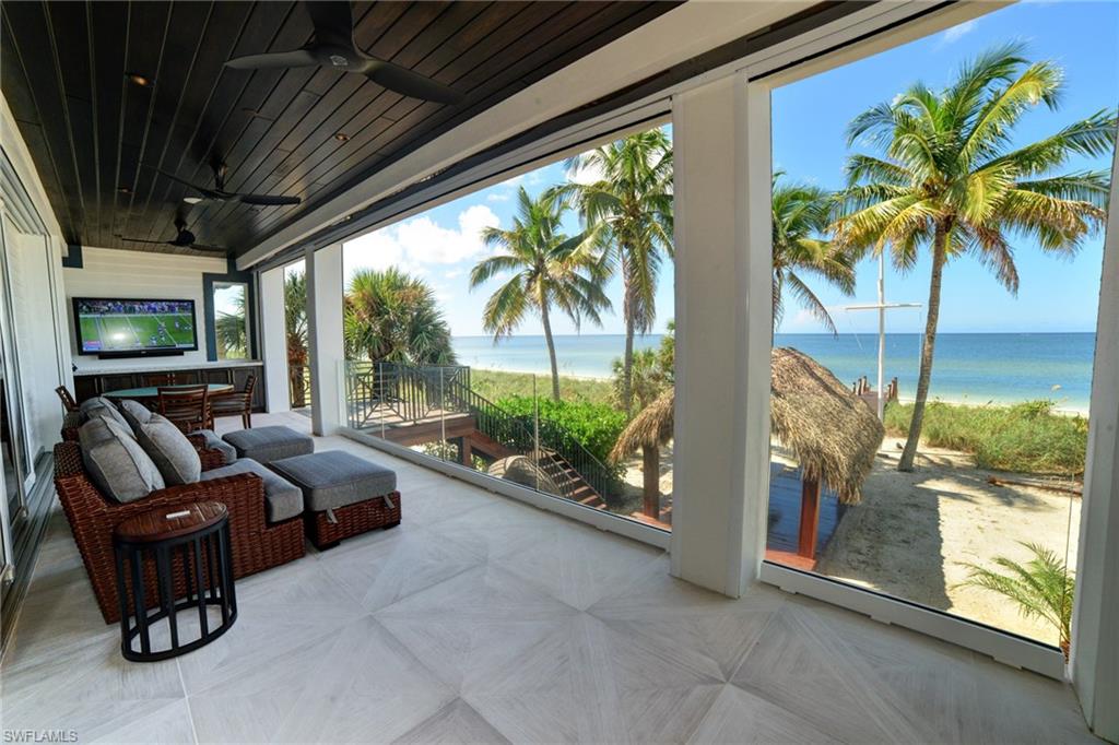 BAREFOOT BEACH - Residential