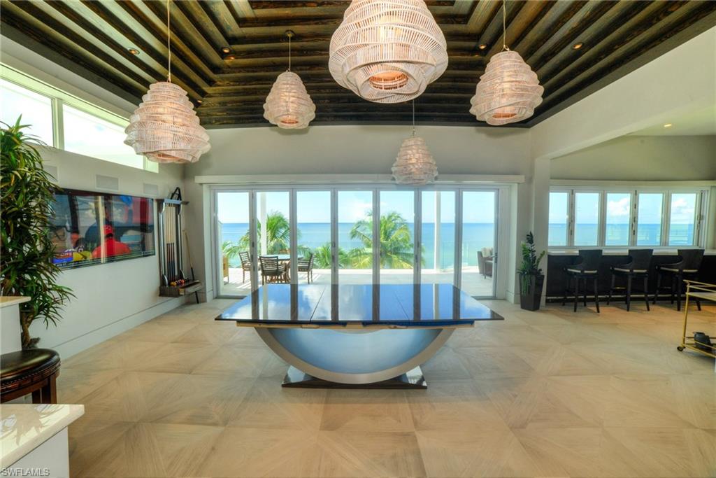 BAREFOOT BEACH - Residential