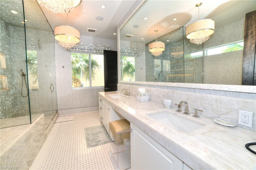 BAREFOOT BEACH - Residential